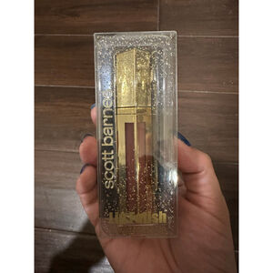 Scott Barnes Lip Fetish